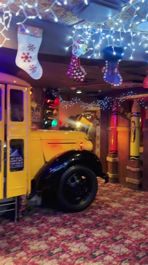 The CLASSIC Magic Time Machine in Dallas. We got our caricature, sat in a jackolantern, drank our potions, and had Steve as our waiter. And we had to get the face switch photo at the end, of course. #dallas #dallasrestaurants #thingstodoindallas #dfwfoodie #magictimemachine