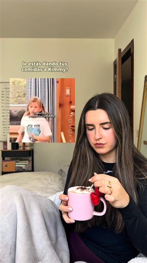 Laura | 𝐓𝐂𝐀 & 𝐀𝐌𝐄𝐍𝐎𝐑𝐑𝐄𝐀 on Instagram: "🚩 ¿Conseguir el cuerpo ideal te está llevando a sufrir así? Entonces es que no es para ti. Evitar comidas para bajar de peso, para compensar la cena de ayer, para poder comer más luego… se ha vuelto un modus operandi común en el mundo de las dietas, pero siento decirte que: La restricción no se va sola, se intensifica: el miedo a comer se hace más grande y la relación con la comida se vuelve cada vez más rígida y obsesiva. Hoy es “para el bikin