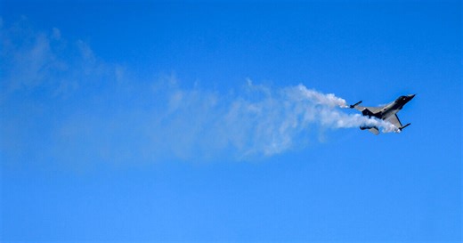 «Τιμή και δόξα στους ελεύθερους πολιορκημένους» – Το μήνυμα του πιλότου της ομάδας Ζευς για την Έξοδο του Μεσολογγίου | zarpanews.gr