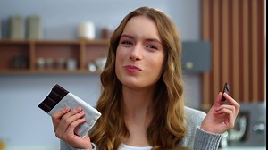 CybrTrayd Chocolate Candy Mold – 2LB. Egg Shape – 1 Cavity 8” x 5-1/2” x 2-3/4” – For Candy, Cookies, Chocolate, Soap & Plaster – Includes Instructions