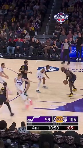 💫💥 LEBRON JAMES lance Jaxson Hayes pour LE DUNK LE PLUS SPECTACULAIRE DE LA SAISON !!! #Action | NBA Extra