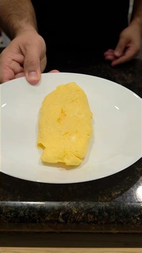 How to Make the Perfect French Omelette #shorts ​#FrenchOmelette #BreakfastIdeas #EggRecipe