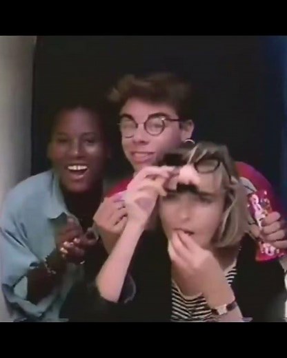 Old Skittles Commercial: "Taste the Rainbow" (circa 1989)