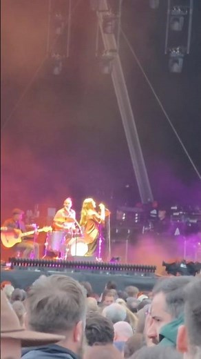 Alanis Morissette - Mary Jane (Live at Glasgow Bellahouston Park)