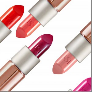 Pick your favourite Glossy Dream for those summer kisses 󾠣󾠣󾠣 www.kikocosmetics.com | Kiko Milano