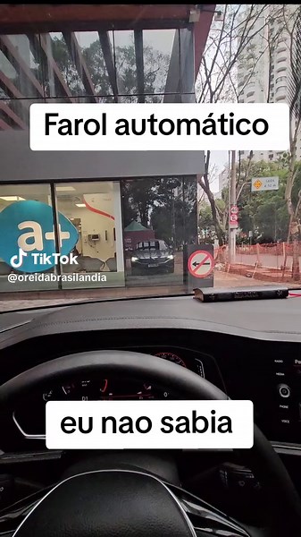 Volkswagen Jetta Features and Comparisons