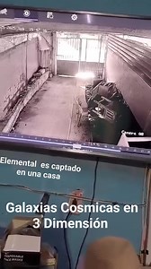 Un Elemental ( hada )es captado en una casa | Galaxias Cósmicas en 3 Dimensión
