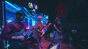 33 reactions · 14 comments | Teddy Picker + Crying Lightning [Cover] อย่าดังไป ผิดคีย์นิดนึงแต่กลับมาได้ 555555555 | Suphasin Suksri | Facebook