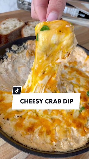 How to Make Cheesy Crab Dip for a Delicious Celebration