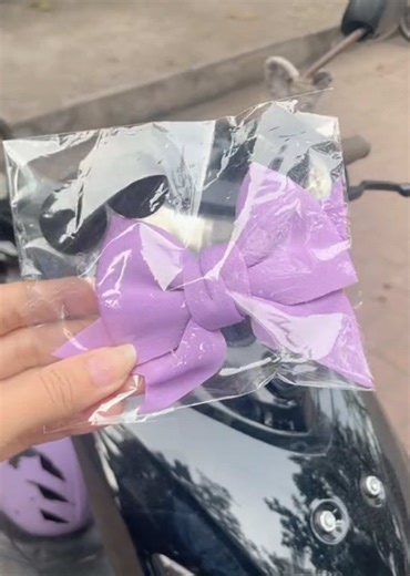 Creative Ribbon Bow Designs for Motorcycle Helmets