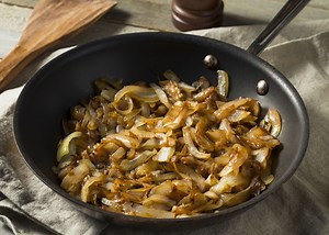 Voici LA technique pour réussir vos oignons caramélisés à tous les coups!