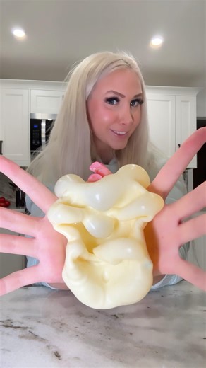 What type of food is my squishy supposed to be? WRONG ANSWERS ONLY #squish #squishy #satisfying