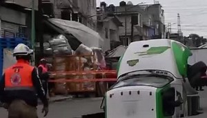 Watch: Massive Sinkhole opens up in Mexico City