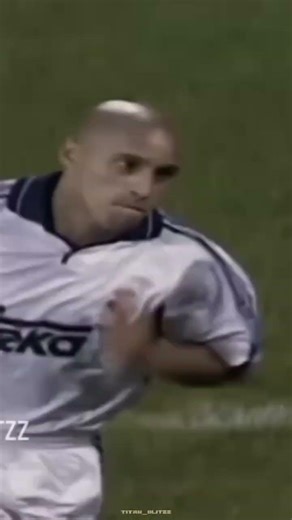 robot Carlos's 😈 shooting power