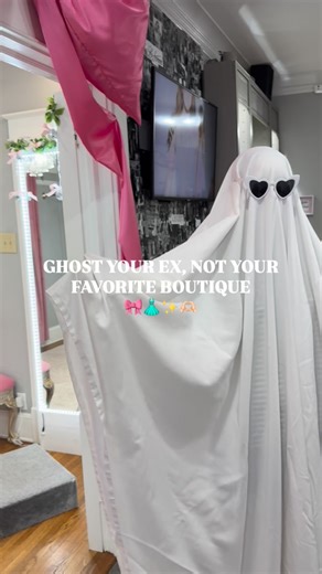 Come shop the styles everyone’s haunting over 👻 Your dream dress is waiting at Poffie Prom — and trust us, these looks won’t linger for long 👑💖 | Poffie Prom