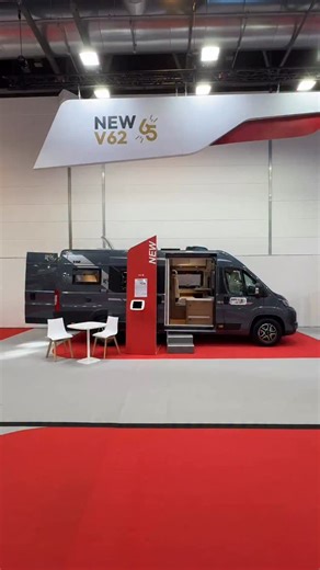 CamperOnLine on Instagram: "Rapido V 62 65º anniversary . 636 x 205 x 259 cm 3500 kg (3068 kg in ordine di marcia) 4 posti 💺 2 posti letto 🛏️ Prezzo a partire da: 69.400 € (German price 🇩🇪) . #van #vanlife #furgonato #campervan #kastenwagen #urlaub #rapido #campingcar #karavan #husbil"