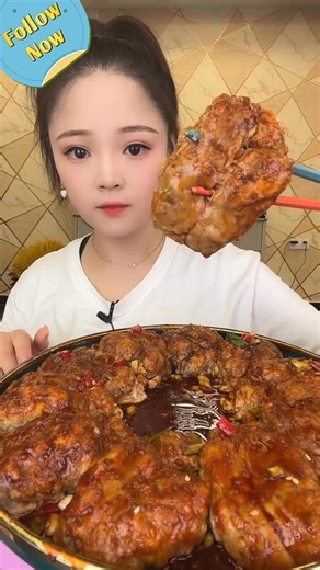 9.7K views · 151 reactions | Pig brain mukbang ~ part 1 #mukbang #FoodLover #eatingshow #yummyyummy #asmr #foodie | Jing Sing | Facebook