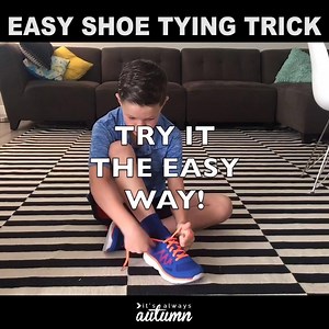 If your kids struggle to tie their shoes, show them this method - it's crazy easy! Slowed down video available in the blog post: https://www.itsalwaysautumn.com/the-fast-easy-shoe-tying-hack.html | It's Always Autumn