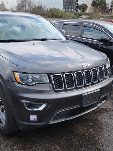 2018 Jeep Grand Cherokee Limited at Beirut Port