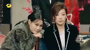 赵雷演唱歌曲《成都》，超好听！