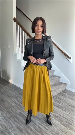 Sundays are for Church ⛪️ Fit got a little Pentecostal Apostolic on it… ain’t it. Bob is bobbing.🫨🤭 . . . #church #ootd #worship #sharonann | Sharon Ann