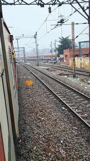 Howrah railway station #shorts #trending #viral #howrah #railway #station #train