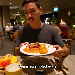 Breakfast in the WORLD's BEST Airport Hotel 🇸🇬 (Crowne Plaza Singapore Changi) | 2Passports1Dream