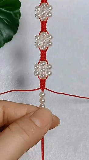 2.6M views · 25K reactions | Instructions for weaving beautiful bracelets #diy #bracelet #diycrafts | Diy Bracelet | Facebook