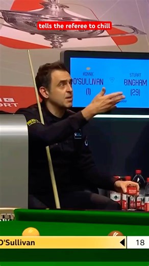 Ronnie O'Sullivan tells the referee to "chill"😎#snooker #youtubeshorts #ronnieosullivan #viral