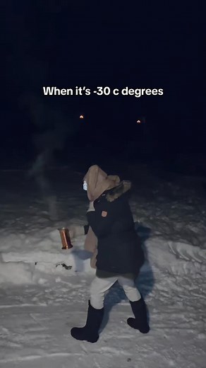I had only seen this on video, so I wanted to try it for myself 😍 Throwing water into the air when it’s -30 c degrees ❄️ #countrylife #ice #coldweather #sweden #extremeweather #nordicstyle #nordicliving #scandinavia | jonnajinton