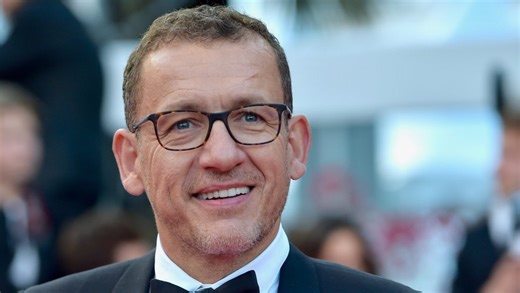 "Je viens d’apprendre ma mort" : Dany Boon sort du silence après son accident de voiture et dément avec humour l’annonce de son décès