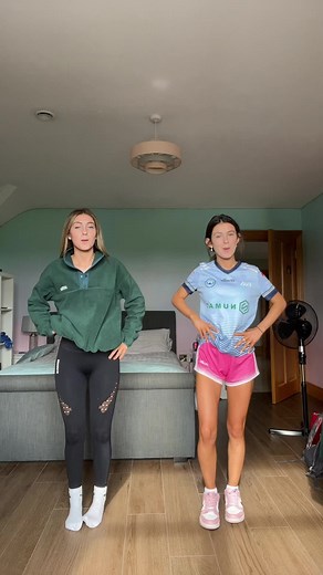 Sisters Dancing Together - Fun TikTok Dances