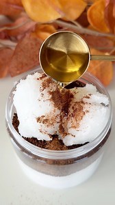 Homemade pumpkin spice latte Body Scrub 🎃☕️🍁 This DIY sugar scrub smells just like a cozy PSL! 🍂My FALL Sugar Scrub Recipe Ebook is officially live! Check the link in my bio for some cozy recipes 🫶 #diybodyscrub #bodyscrub #DIY #sugarscrub #pumpkin | Alohalexia