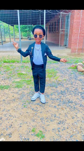 #graduation#tailor we make boys Bueatiful outfits watup us now to place your order 🫵#sweetguluva#lokhuzana 💋🤵🏾‍♂️