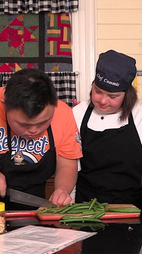 Chef Cammie Demonstrates How to Top and Tail Beans