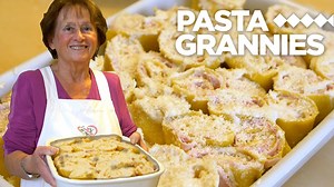 How to make cheesy baked pasta 'roses' from Modena | Pasta Grannies - Italian Food