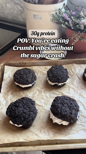 🖤🤍Cookies & Cream Sandwich Protein Cookies (Crumbl Copycat) Wet ingredients : 1 c pumpkin puree (can’t taste promise & yay for vitamin A) 1/2 c liquid egg whites 1 c nonfat Greek yogurt 1 tsp vanilla extract 1 tsp butter extract Dry Ingredients : 2/3 c cookies and cream protein powder, used The Peachie Spoon (the best for baking texture) 2 T black cocoa powder (optional) 1/2 c coconut flour 2 tsp baking soda 1)In a large bowl, combine wet ingredients and stir. Add dry ingredients and stir to c