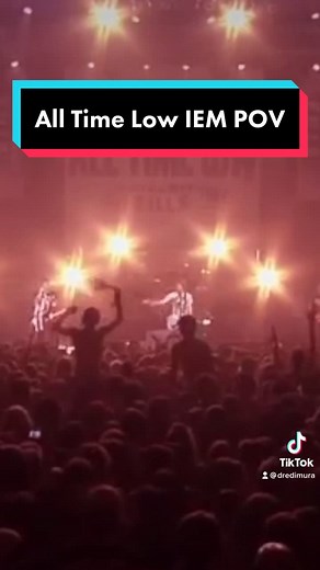 Sing Along to Dear Maria by All Time Low #ItWasntAPhase