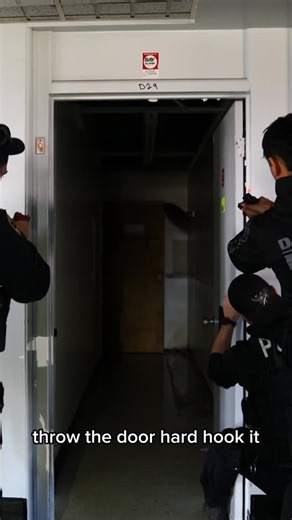 Spectrum Canine | Dog Training on Instagram: "Auto-close door reps with added team neutrality work at the entry. Clean reps, clear communication, and purposeful problem solving. Big thanks to Bo Dahlberg for the solid breaching instruction and insight."