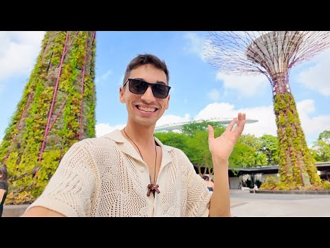 Gardens By The Bay Is A MUST See In Singapore | Disney Garden of Wonder