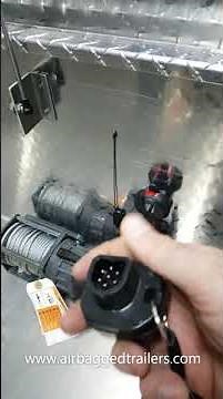 How to operate a wireless Warn winch controller