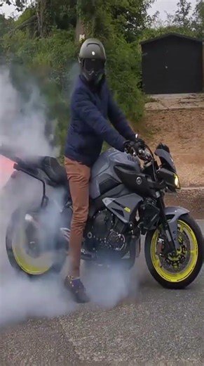 Yamaha MT-10 Acceleration & Top Speed MT - 09 🚀 Brutal Street Performance Pure Exhaust Sound