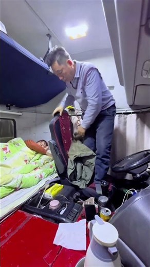 #用抖音记录卡车夜生活 #夫妻日常 #roadtrip #automobile #truckdriver #food #couple