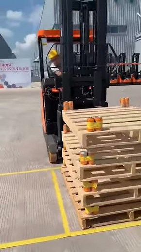 The forklift skill competition “NOBLELIFT CUP ”