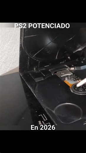 En este video muestro como darle una nueva vida a tu playstation 2 y potenciarlo con 3 sencillos complementos para poder leer juegos en cualquier PS2 Slim mediante una memoria USB cargada con juegos, el objetivo aqui es cargar "Fortuna" y "OPL" en una memory card. Un tutorial breve y sencillo sin métodos complicados, largos o tediosos. Olvídate de compatibilidades, no necesitas chips ni hacer modificaciones electronicas. Este método nos ayudará a rescatar una ps2 que no lee discos o prescindir d