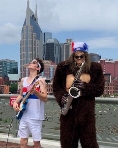 Happy 4th from me and Jude Smith ⠀⠀ ⠀⠀ ⠀⠀ #4thofjuly #america #usa #starspangledbanner #saxsquatch #sasquatch #nashville #fender #music | Saxsquatch