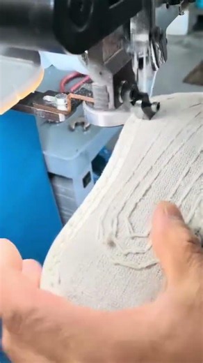 Vertical Inseam Sewing Machine