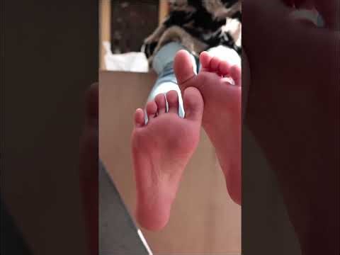 Xiaodianxin’s Leather Shoes, Sheer Grey Socks & Foot Tease