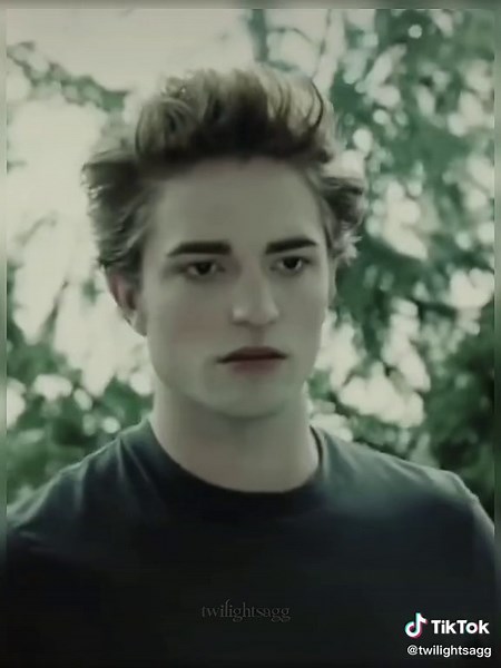 long intro check #foryoupage #fyp #foryou #twilight #twilightsaga #twilightedit #bellwardedit