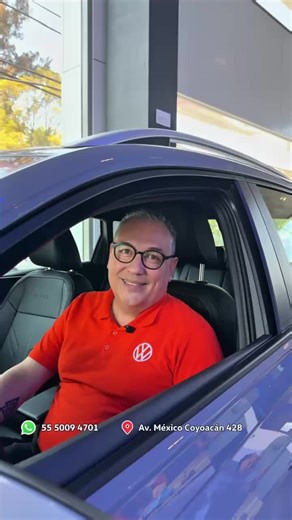 Estacionarte ahora es más fácil 😎 #Nivus Highline 2026 con ajuste automático del espejo al meter reversa 🔄 Un tip que sí se agradece. ¿Ya lo conocías? 👇